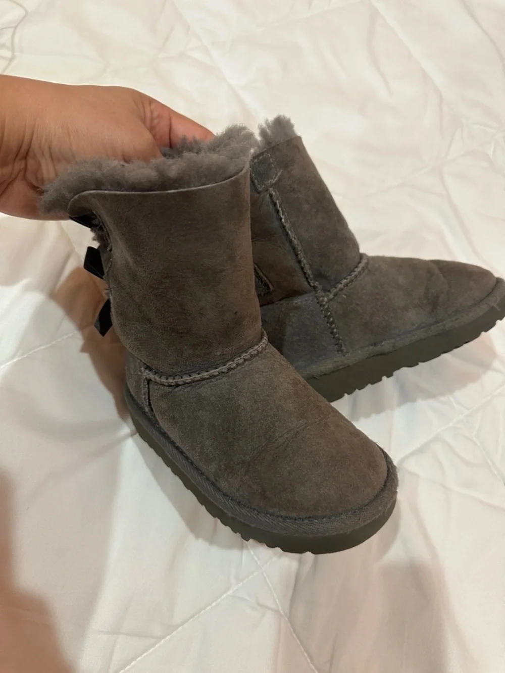 UGG Kids Gray Suede Shearling Boots with Back Bows size 7